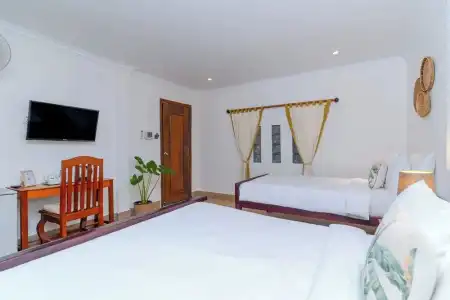 River Retreat Boutique - 39