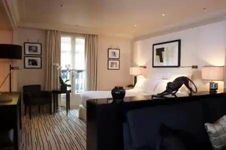 37 - Luxury Flat Montaigne - 3