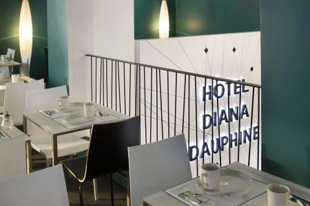 Diana Dauphine - 42