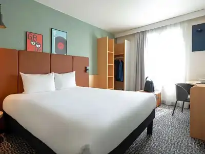 ibis Paris Gare de Lyon Ledru Rollin 12ème - 35
