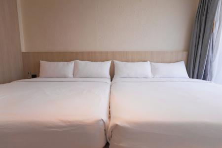 Balcony Seaside Sriracha & Serviced Apartments (SHA Extra Plus) - 279