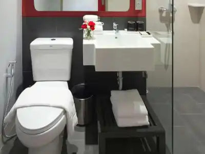 Oakwood Suites Bangkok - 36