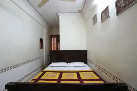Raghuraj Palace - 19