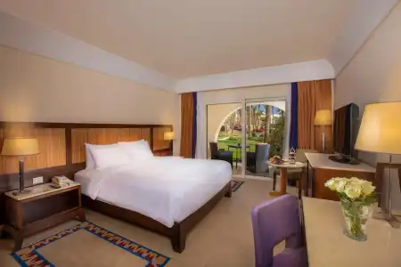 Grand Rotana Resort and Spa - 6