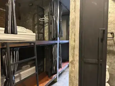 Premier Hostel - 30