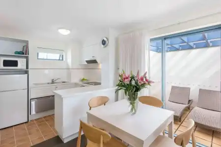 Oaks Gold Coast Calypso Plaza Suites - 21