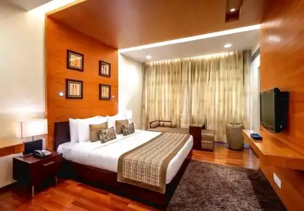 Kenilworth, Kolkata - 76