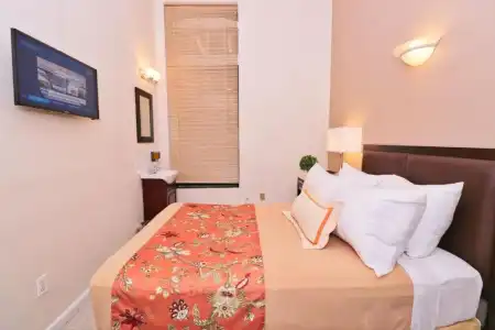 Americana Inn - 32