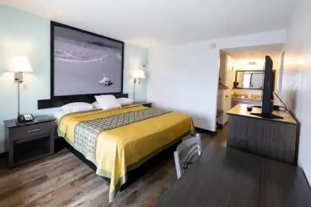 Ocean Breeze Inn - 25