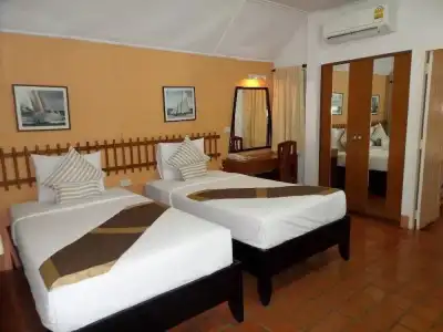 Lawana Escape Beach Resort - 56