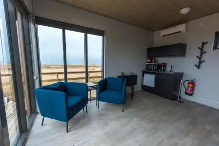Dis Cottages - 12