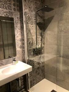 Hôtel La Villa Fleurie - 32