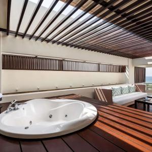 Pullman Phuket Karon Beach Resort ex. Hilton Phuket Arcadia Resort - 24