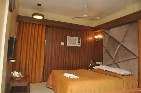 Metro Palace Mini-hotel - 26