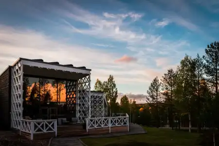 Arctic TreeHouse - 9