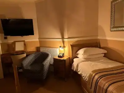Chester House Guest House - 117