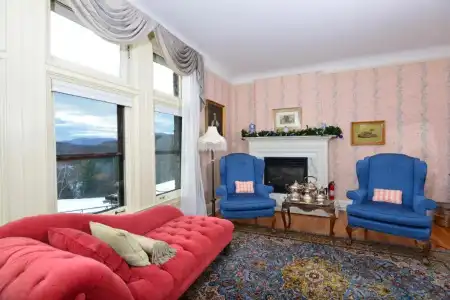 Wilburton Inn - 112