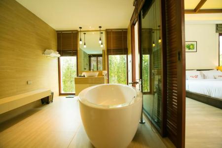 Triple Tree Beach Resort - 19