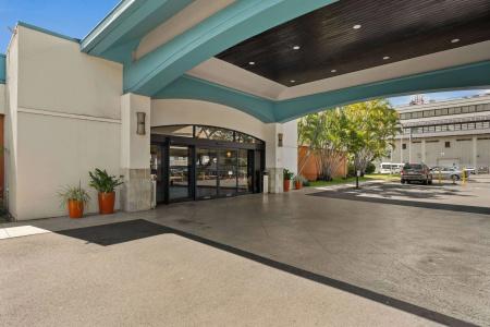 Airport Honolulu, Trademark Collection by Wyndham - 23