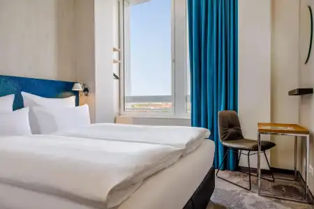 Motel One München-Campus - 1