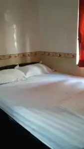 Dutch Hostel - 36