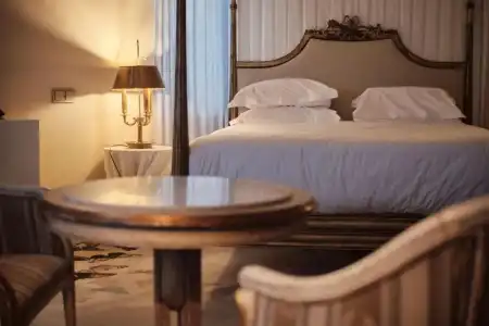 Vozdvyzhensky Boutique-Hotel - 181