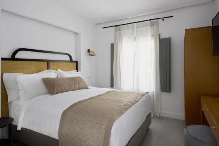 Alleys All-Suite & Spa - 124