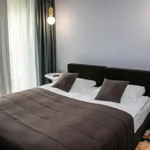 Amsterdam Plaza - 57