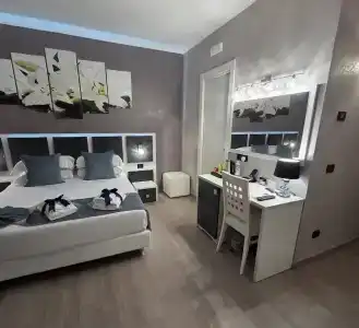 Albis Rooms Guest House - 40