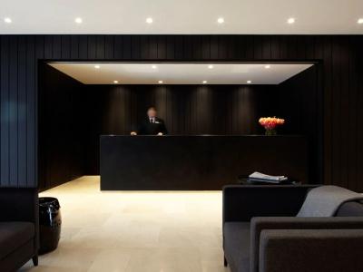 Burbury & Apartments - 14