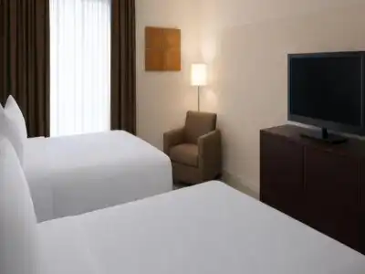 Crowne Plaza Chicago West Loop by IHG - 49