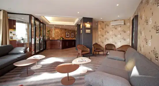 Hôtel Red Fox - 1