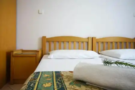 Apartments and Rooms Degra - 4