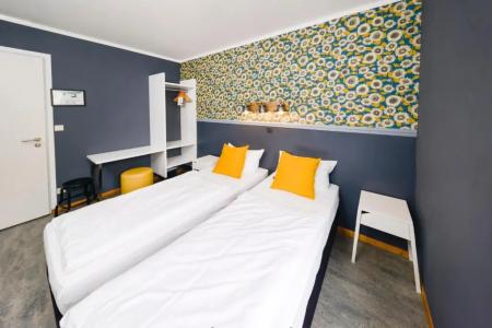 Old Town Hostel - 51