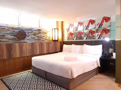 The Studio at Sathorn Terrace - 39