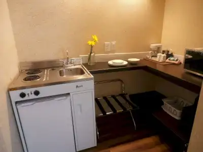 Divya Sutra Suites on Robson Downtown Vancouver - 19