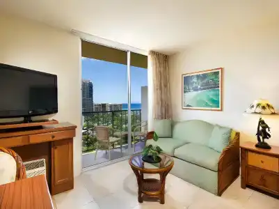 Luana Waikiki & Suites - 7