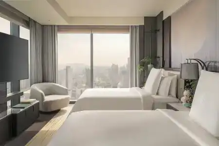 Four Seasons At Centre - 129
