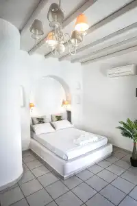 Onar and Suites - 40