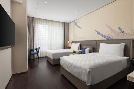 HUALUXE Shanghai Changfeng Park by IHG - 5