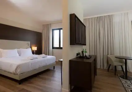 Doubletree by Hilton - 55