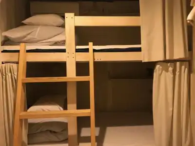 328 Hostel & Lounge - 15