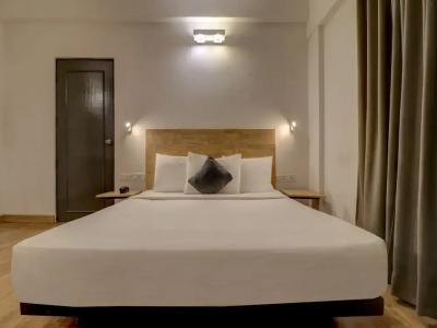 Upars Indiranagar - 56