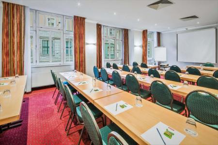 Best Western Plus Excelsior - 13