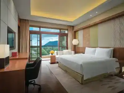 HUALUXE Kunming by IHG - 30