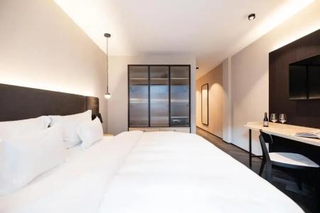 Schwarzer Adler - 11