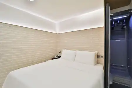 Busan Seomyeon YTT - 166