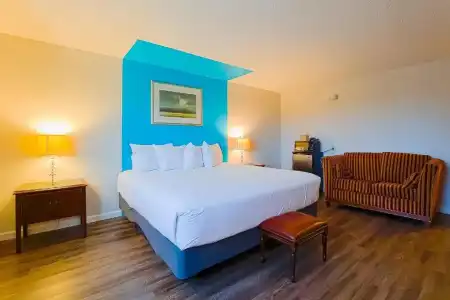 Coast River Inn by OYO Seaside - 34