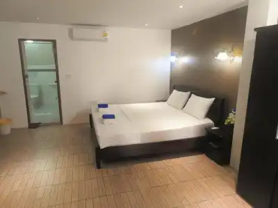 Allstar Guesthouse - 5