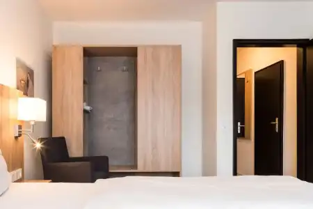 2Places Side - 16